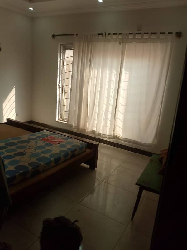 5 Marla Single Unit House For Rent, 3 Bed Room With attached Bath, Drawing Dinning, Kitchen, T. v Lounge,Servant Quarter On Top With attached Bath 5