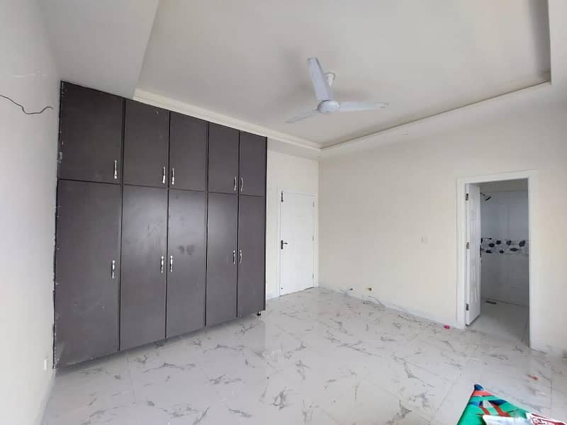 (Spacious Upper Portion 10 Marla Upper Portion For Rent, 3 Bed Room With attached Bath, Drawing dinning, Kitchen, T. V Lounge, Servant Quarter On Top With attached Bath 5