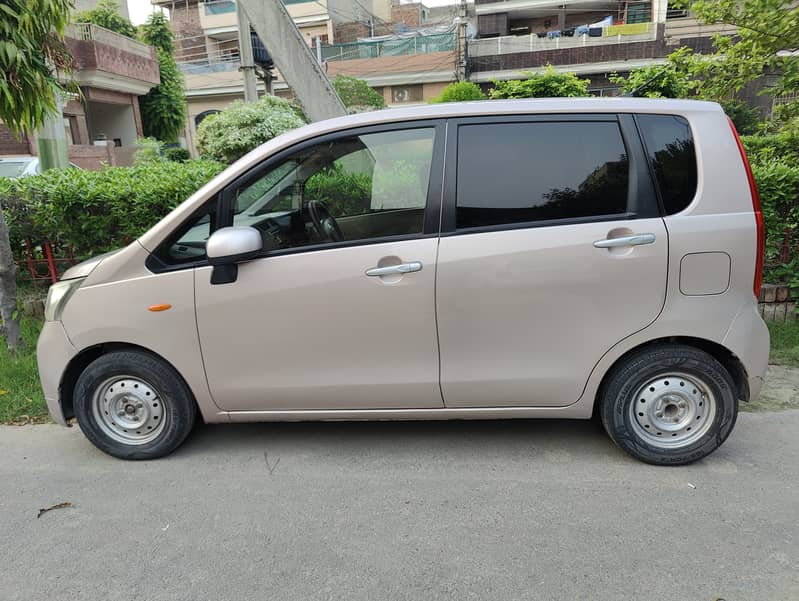 Daihatsu Move 2014 6