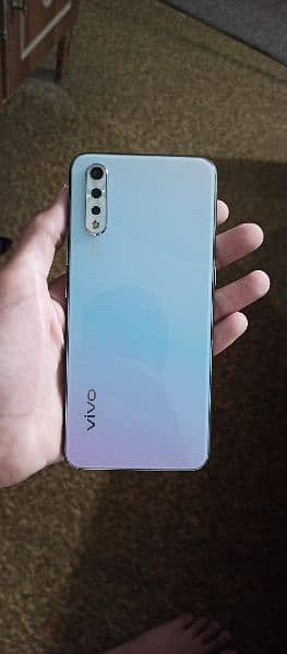 vivo s1 8/256 0