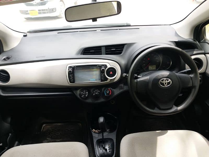 Toyota Vitz 2014/2018 9