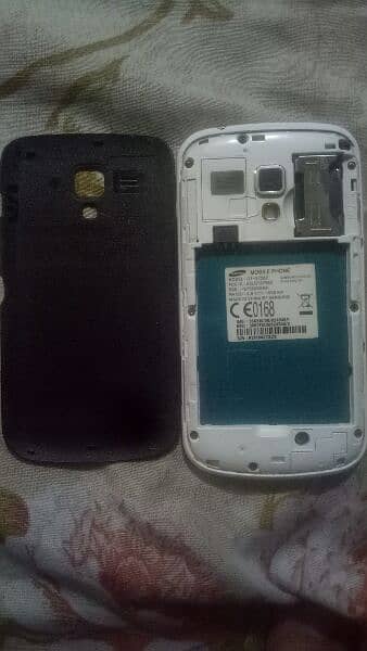 Samsung Galaxy S Duos S7568 5