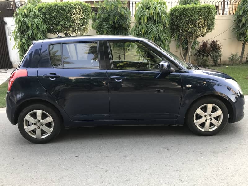 Suzuki Swift 2013 DLX 1.3 Automatic 7