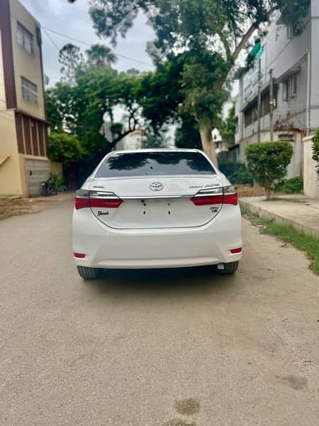 Toyota Altis Grande 2018 3