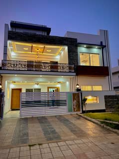 10 Marla brand new Luxury beautiful designer house For sale in gulberg greens Islamabad