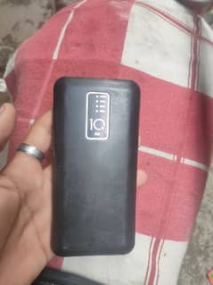 je Cell Power bank urgent sale