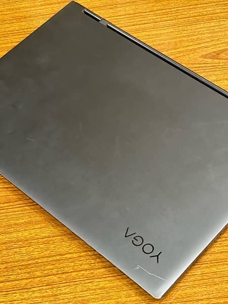 Lenovo Yoga i7 8th gen 2