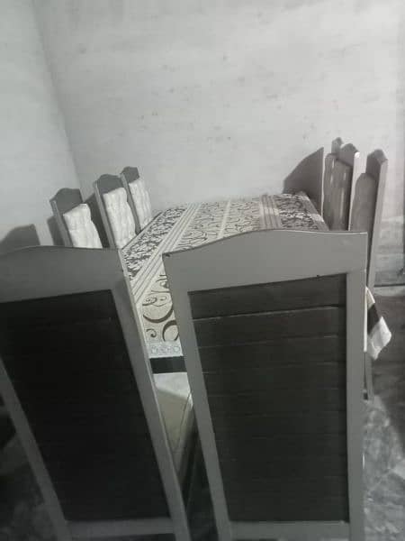 dinning table condition 10 by 10 no use 03041742114 0