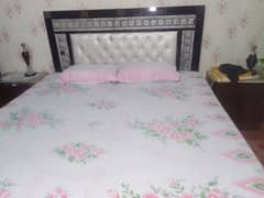 2 iron beds for sale queen size 0