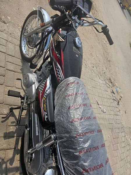 Honda CG125 Red 2