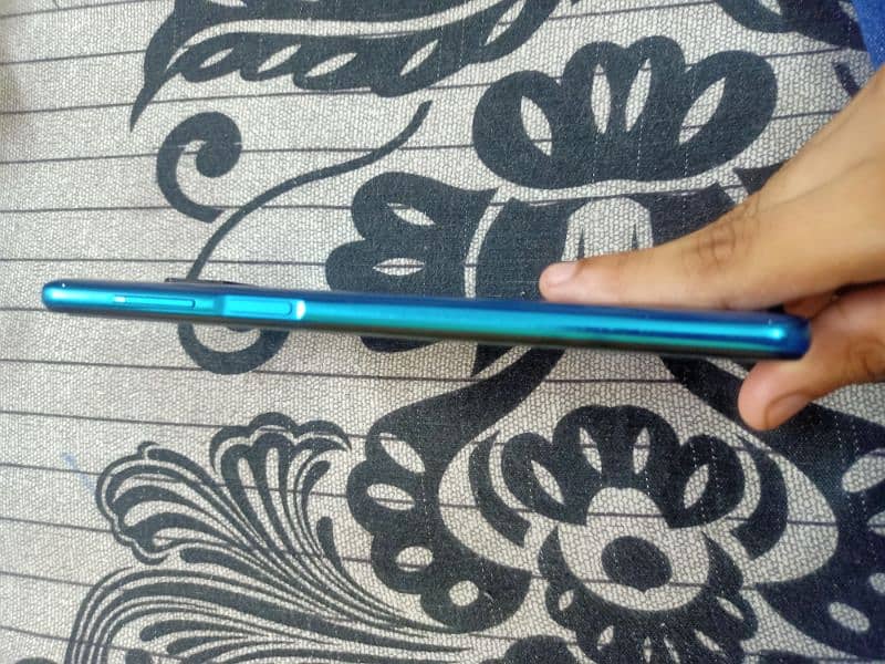 I'm selling my Redmi note 9 pro 3