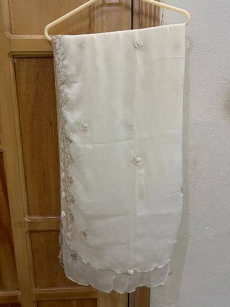 organza off-white dress 2