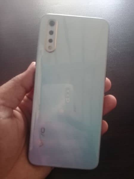 vivo s1 4/128 farnt fingar 3