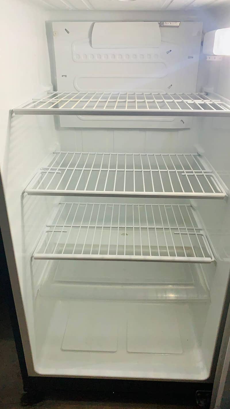 PEL 14 cu ft Mirror Glass Door Refrigerator (PRGD155) 03162649078 4