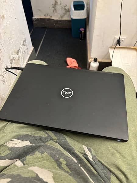 Dell Lattitude 7490 8/256gb is mint condition 0