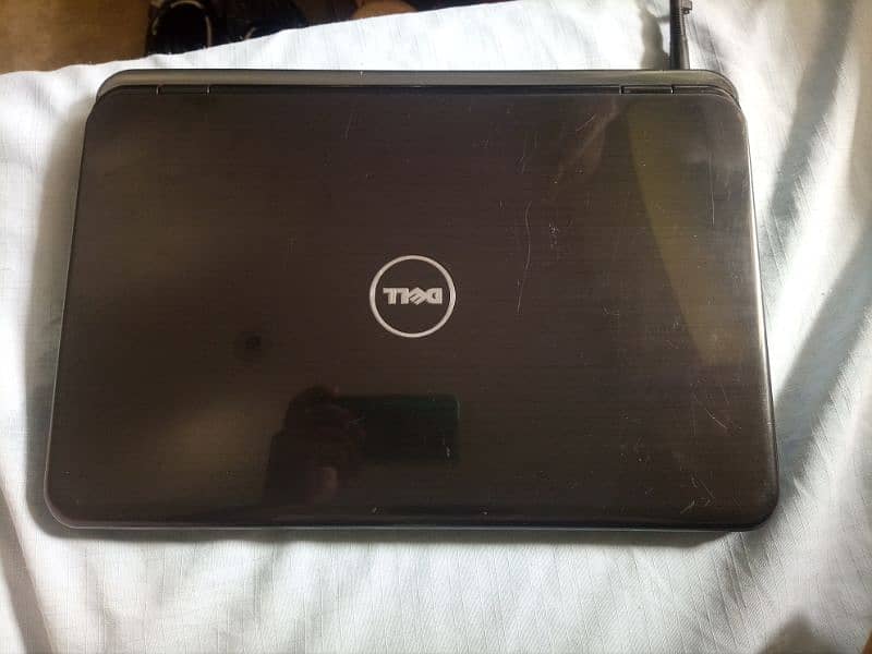 dell core i3 laptop 1