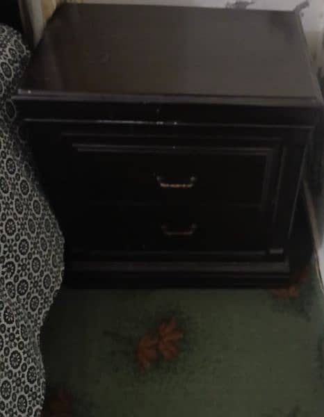 King size bed with 2 side tables and 1 dressing in good condition . 3