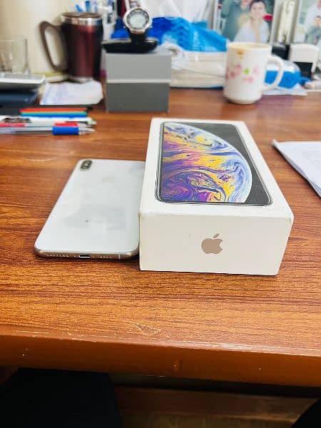 iphone xs max 3