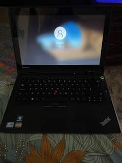 lenovo X1 Carbon core i5 2nd generation 8 gb ram 128 SSD