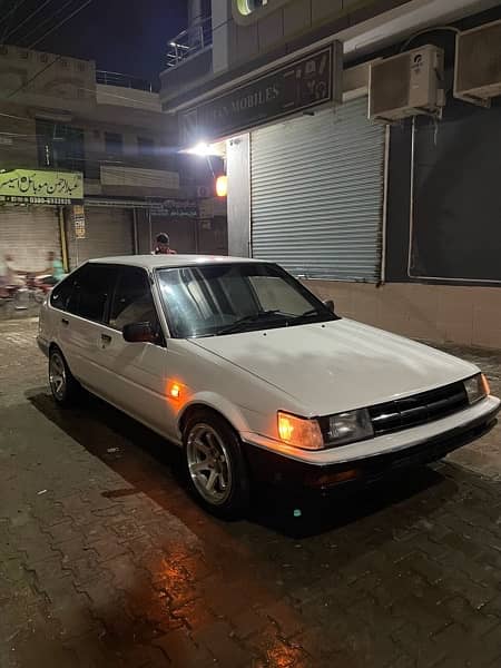 Toyota Corolla 1986 liftback 6