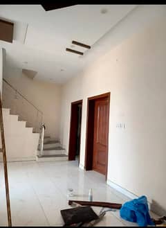 15 Marla upper portion available for rent Zakriya Town Multan