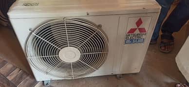 Mitsubishi 1.5 tan AC and good condition no repair