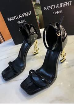 SAINT LAURENT Paris shoes available with box or card 0