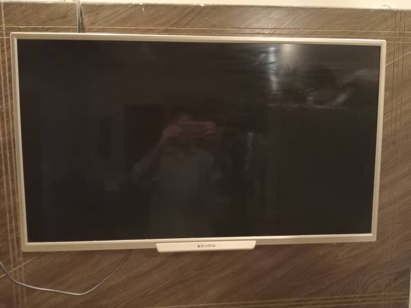 40 Inches Samsung Ecostar LED for Sale 0