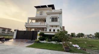 10 Marla New Furnished House for Sale in Lahore