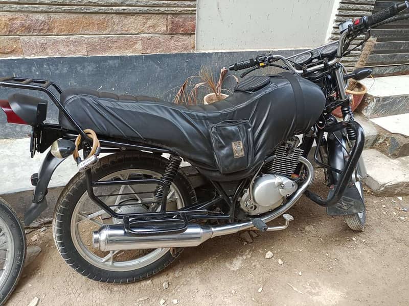 Suzuki GS 150 SE (AUGUST 2022) (BROOKER HAZRAAT RABTA NA KAREN) 8