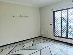 For Rent 11 Marla Double Story House G-11 5 Bed 5 Bath Dd Tv Lounge 2 Kitchen 4 Car Parking Double Gate Suitable For Family , Company Employees Guest House Rent Demand Demand 2.70