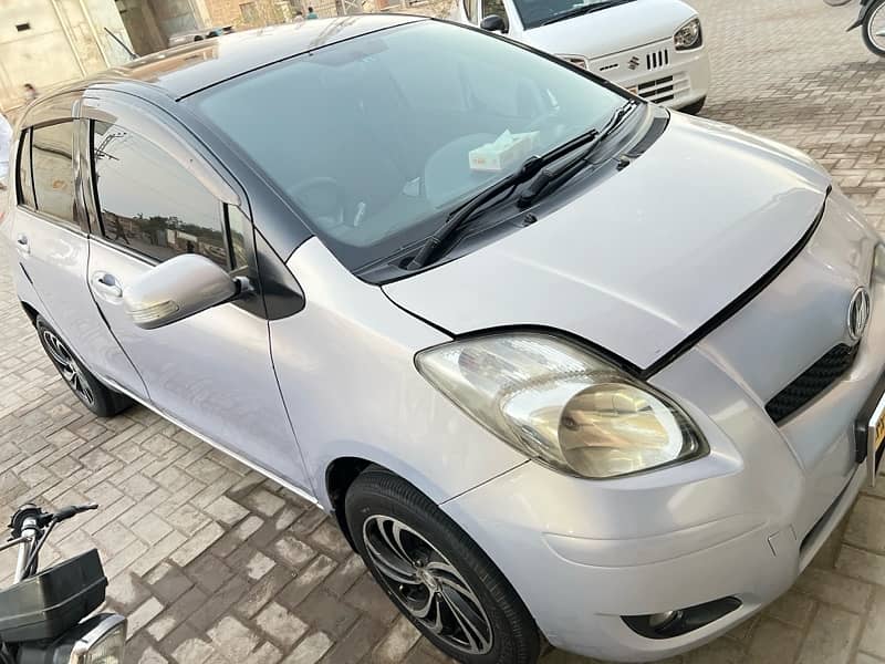 Toyota Vitz 2008 4