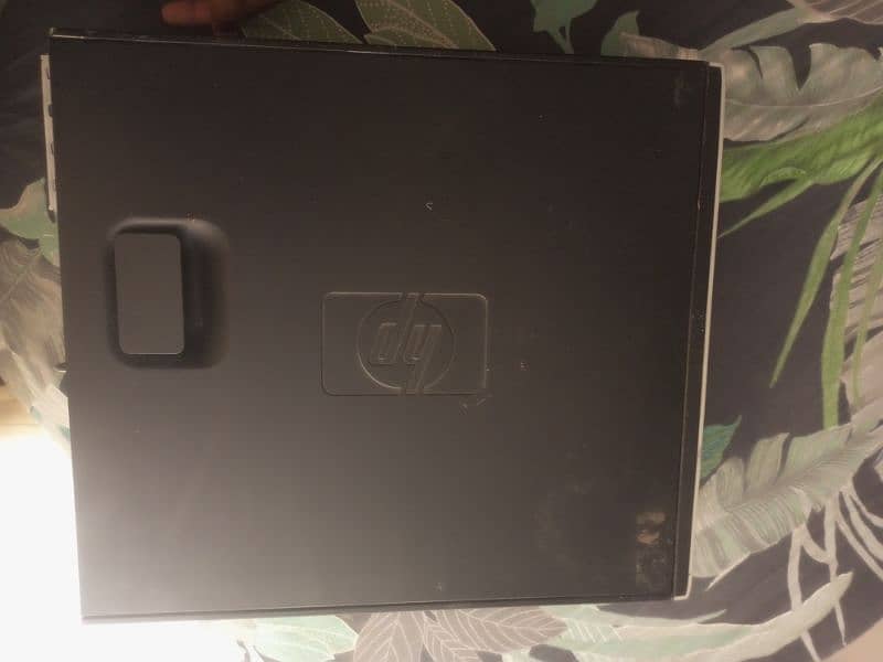 hp dekstop 1800rs  with grahic card 2200rs 3