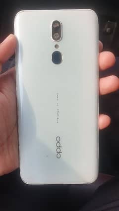 oppo f11 4gb ram 64 gb memory