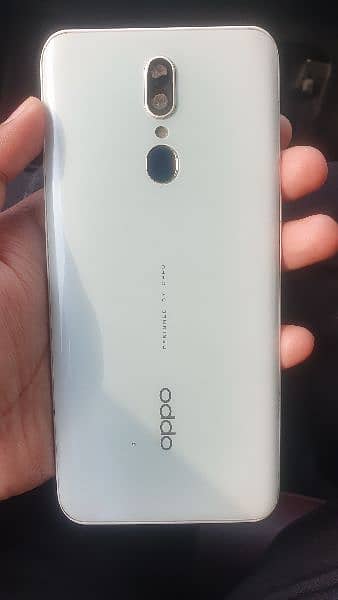 oppo f11 4gb ram 64 gb memory 0