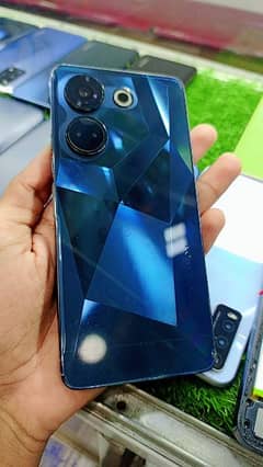 Tecno camon 20 available 8/256 0