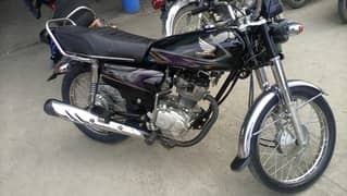 Honda 125  19/20 model black colour