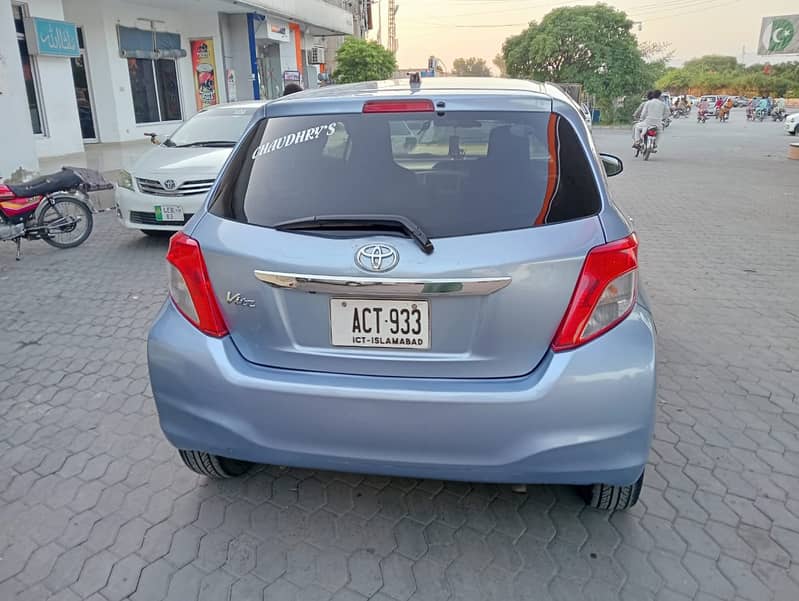 Toyota Vitz 2014  Toyota Vitz 2014 (Imported in 2017) 3