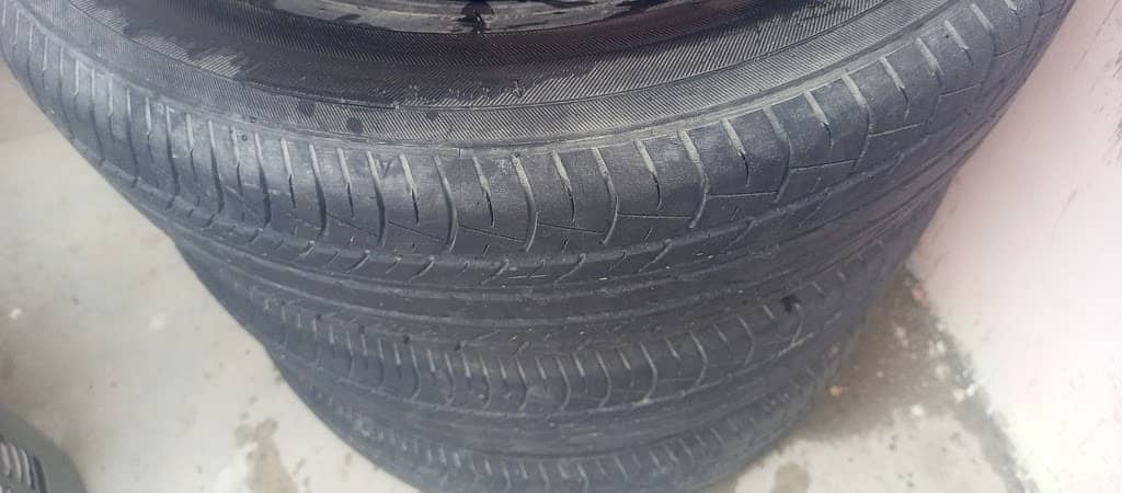 Suzuki Swift Tyre For sale 4