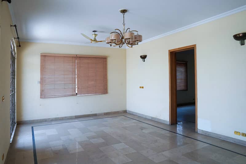 One Kanal Luxury Bungalow Near Commercial, Park And Majid Very Hot Location For Rent In DHA Phase 4 12