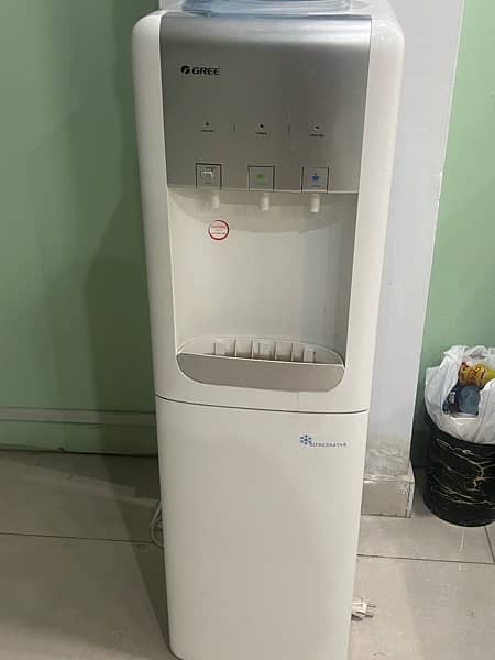 water dispenser 1