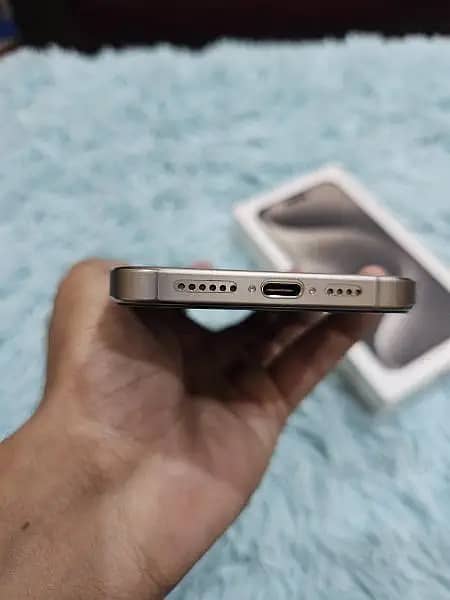 iPhone 15 Pro Max 256gb Factory Unlocked 2