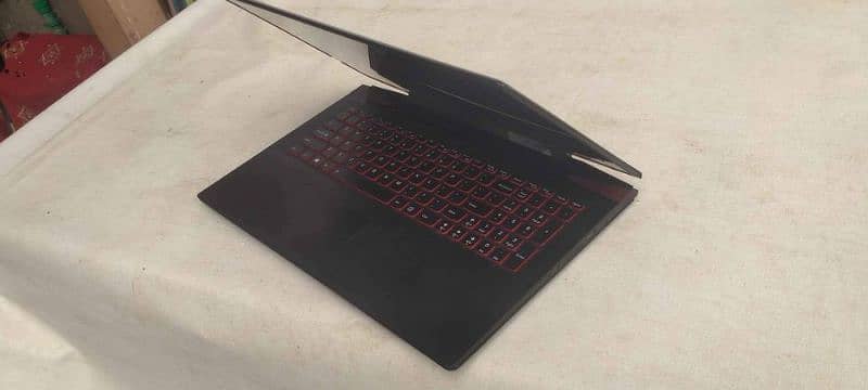 Lenovo Y50-70 Touch Gaming Laptop 4