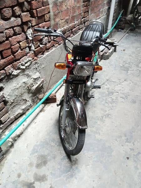 Honda CD 70 2022 9