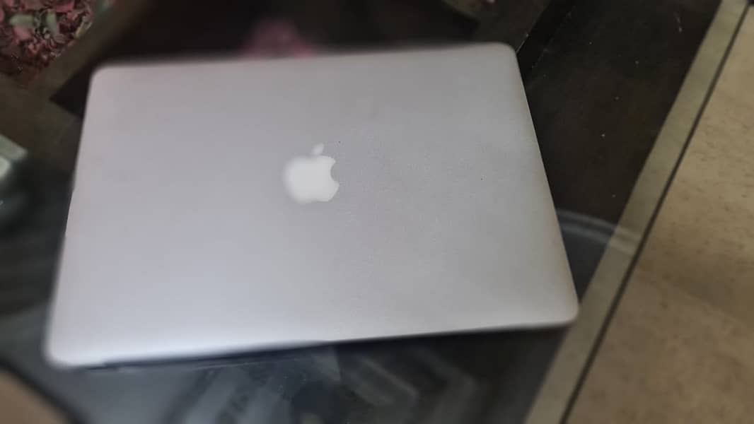 MacBook Air 2015 i5 8GB 128GB SSD - Pristine Condition – Gujranwala 1