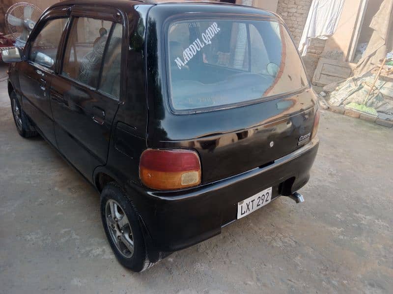 Daihatsu Cuore 2000 3