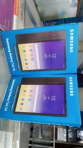 Samsung Galaxy Tab S4 With box & charger 7