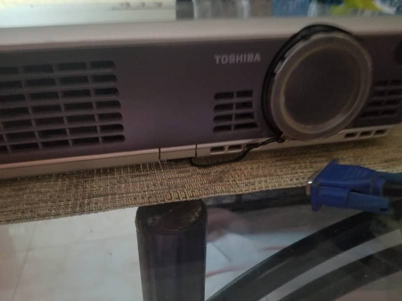 Toshiba  projector 1