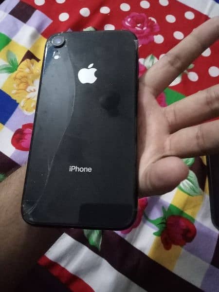 iPhone XR in Good Condition Non PTA 3