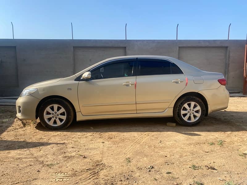 Toyota Corolla Altis 2011-12 1